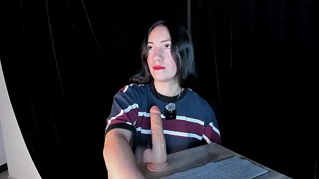 Scarlett  Fox   online show from March 2026 11:37:02 AM