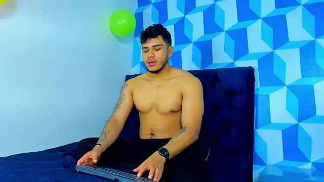 Snapshot of jeisonstark chatting on February 2025 11:36:02 AM jeisonstark online show from February 2025 11:36:02 AM