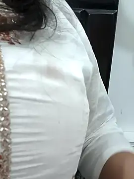 Anamika Kapoor online show from March 2026 09:05:02 PM