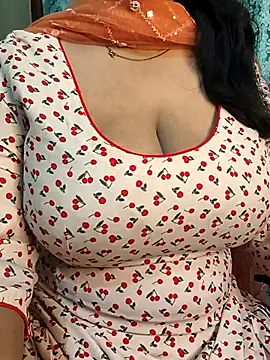 Snapshot of Anamika_Kapoor chatting on November 2025 09:51:01 PM Anamika Kapoor online show from November 2025 09:51:01 PM