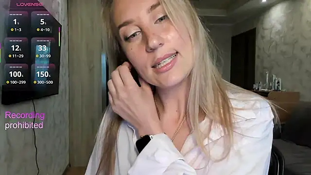 Snapshot of lady_Nati chatting on June 2026 01:27:02 PM lady Nati online show from June 2026 01:27:02 PM