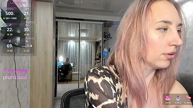 lady Nati online show from December 2025 02:06:02 PM