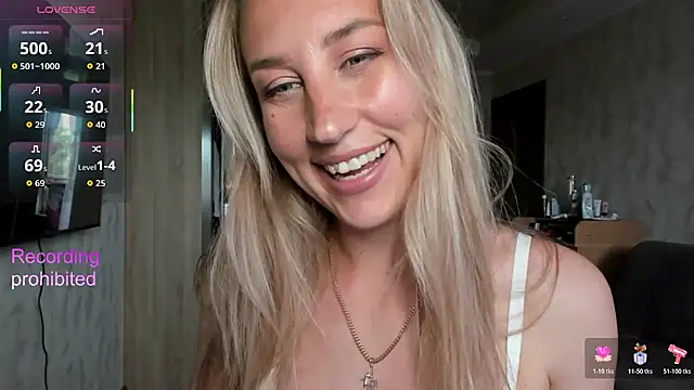 Snapshot of lady_Nati chatting on June 2026 01:49:02 PM lady Nati online show from June 2026 01:49:02 PM