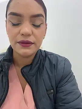Sara-77 online show from July 2026 01:07:01 PM