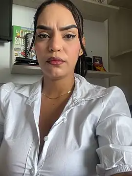 Snapshot of Sara-77 chatting on November 2025 03:11:01 PM Sara-77 online show from November 2025 03:11:01 PM