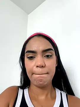 Snapshot of Sara-77 chatting on October 2025 04:52:02 PM Sara-77 online show from October 2025 04:52:02 PM