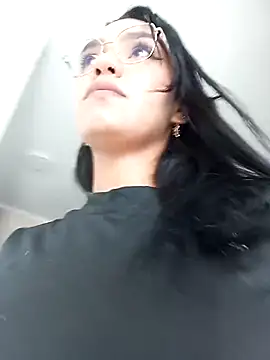 Sara-77 online show from September 2025 03:18:01 PM