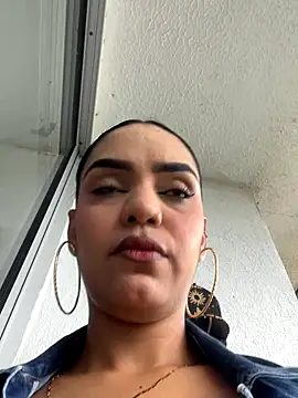 Sara-77 online show from January 2026 06:12:01 PM