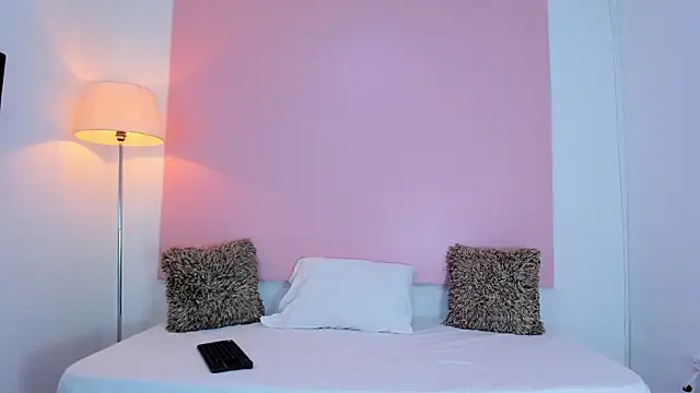 Snapshot of andyylove_jk chatting on February 2026 12:44:02 PM andyylove jk online show from February 2026 12:44:02 PM