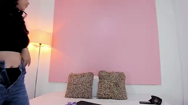 Snapshot of andyylove_jk chatting on December 2025 01:27:01 PM andyylove jk online show from December 2025 01:27:01 PM