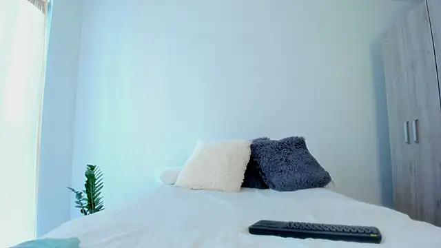 Snapshot of andyylove_jk chatting on April 2026 01:37:01 PM andyylove jk online show from April 2026 01:37:01 PM