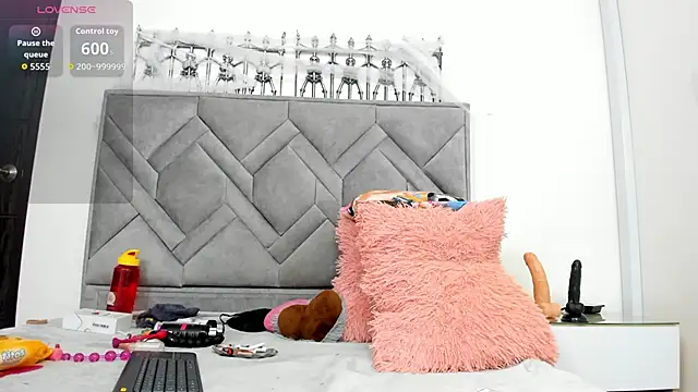 alicee 18 online show from September 2025 01:50:02 PM