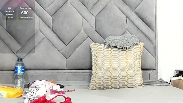 alicee 18 online show from June 2026 01:28:01 PM