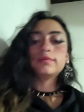 Lila Desiree online show from February 2025 05:33:01 AM