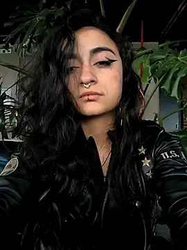Lila Desiree online show from September 2025 04:35:02 PM