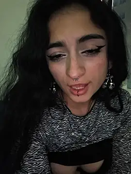 Lila Desiree online show from June 2026 11:37:02 PM