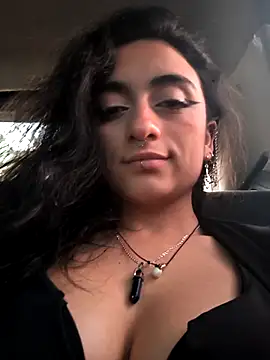 Lila Desiree online show from October 2025 10:23:02 PM