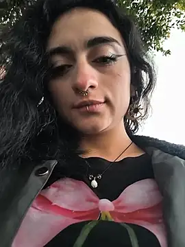 Lila Desiree online show from June 2026 10:15:01 PM