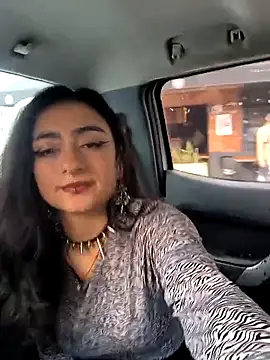 Lila Desiree online show from April 2026 09:38:02 PM