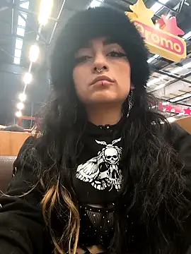 Lila Desiree online show from September 2025 09:31:02 PM