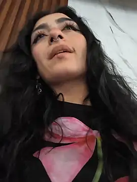 Lila Desiree online show from June 2026 03:22:02 PM