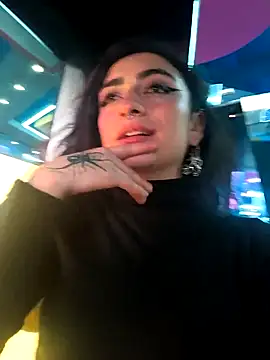 Lila Desiree online show from April 2026 10:26:02 PM