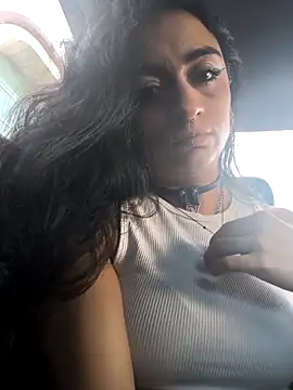 Lila Desiree online show from September 2025 10:05:02 PM