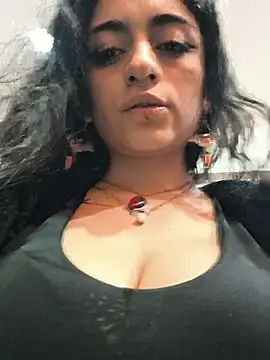 Lila Desiree online show from July 2026 12:33:01 AM
