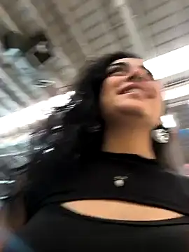 Lila Desiree online show from April 2026 08:37:02 PM