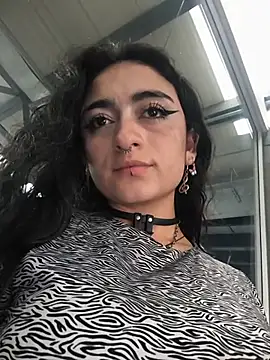 Lila Desiree online show from May 2026 10:16:02 PM