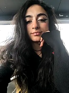 Lila Desiree online show from September 2025 02:45:02 PM