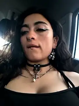 Lila Desiree online show from June 2026 09:53:02 PM