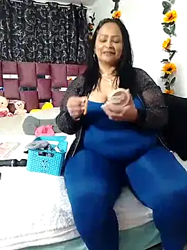 ScarletthJhonson- online show from November 2025 10:13:02 PM