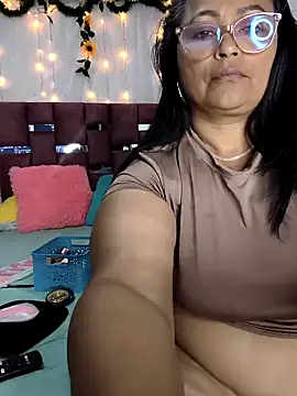 ScarletthJhonson- online show from February 2026 12:01:02 AM