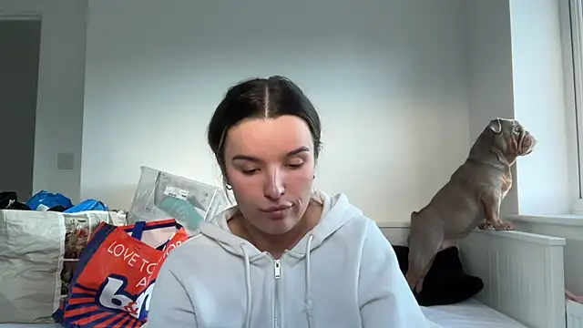 maisiesmithx online show from April 2026 05:38:01 PM