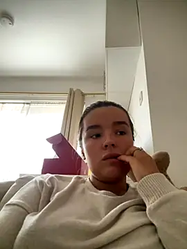 maisiesmithx online show from October 2025 11:01:01 AM