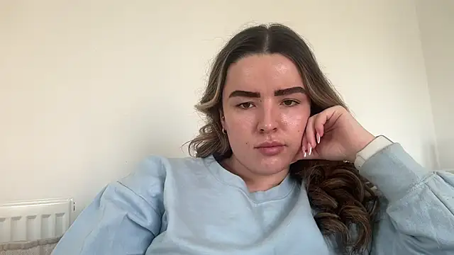 maisiesmithx online show from March 2026 12:27:02 PM