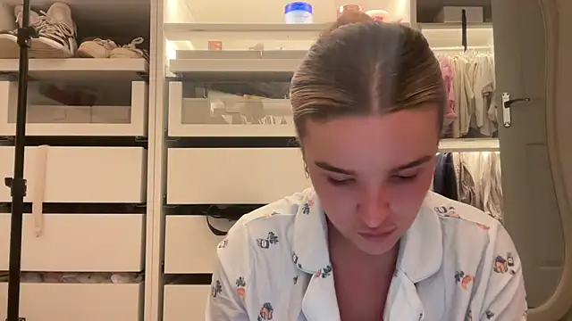 maisiesmithx online show from June 2026 09:31:02 PM