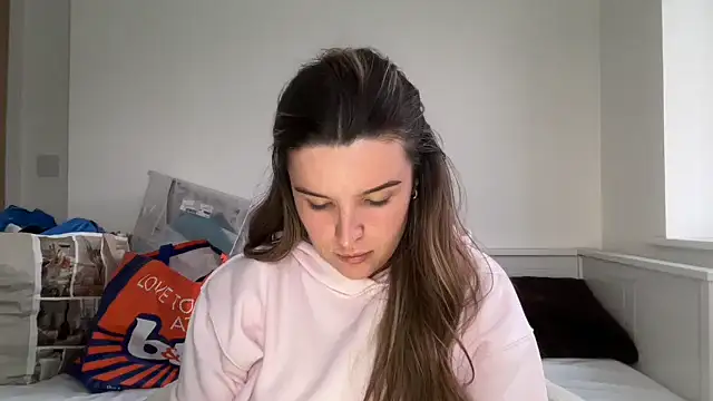 maisiesmithx online show from April 2026 06:58:02 PM