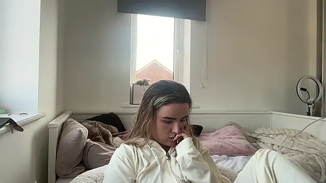 maisiesmithx online show from May 2026 04:55:02 PM