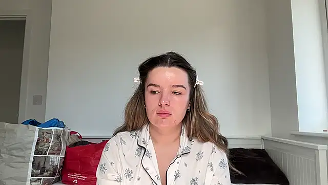 maisiesmithx online show from April 2026 12:29:01 PM