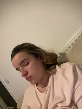 maisiesmithx online show from February 2026 11:02:02 PM