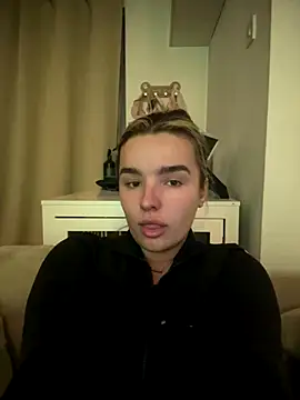 maisiesmithx online show from October 2025 10:32:02 PM