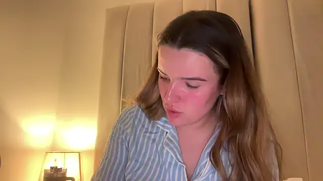 maisiesmithx online show from April 2026 11:39:02 PM