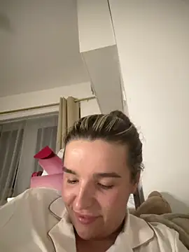 maisiesmithx online show from October 2025 11:05:02 PM