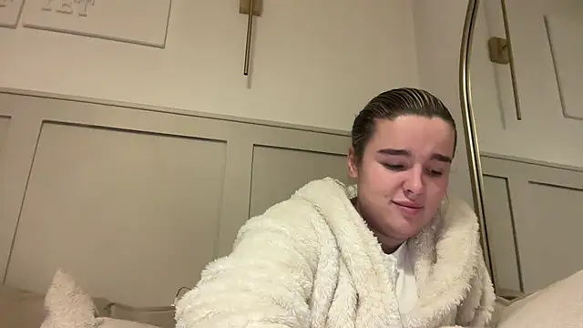 maisiesmithx online show from November 2025 08:34:01 PM