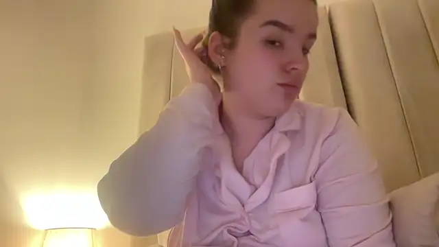 maisiesmithx online show from March 2026 01:06:01 AM