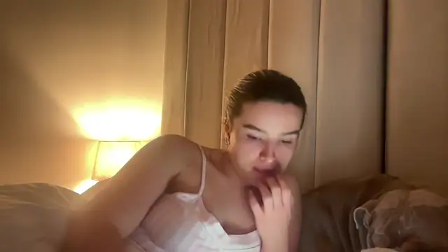 maisiesmithx online show from March 2026 12:08:04 AM