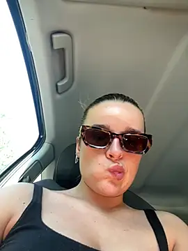 maisiesmithx online show from May 2026 01:18:02 PM