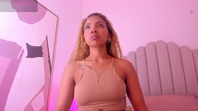 Nikki Angel  online show from March 2026 06:46:01 PM